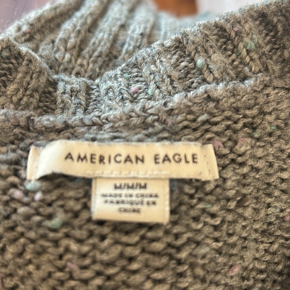 American Eagle Grey Henley Knit Sweater medium - Picture 6 of 7
